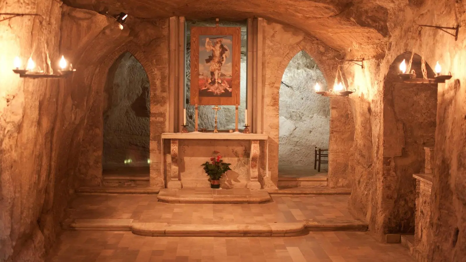2-grotta-san-michele-orsara-di-p-img-1114_cropping